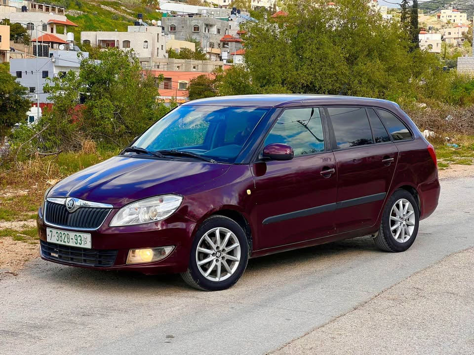 سكودا | SKODA فابيا 2011
