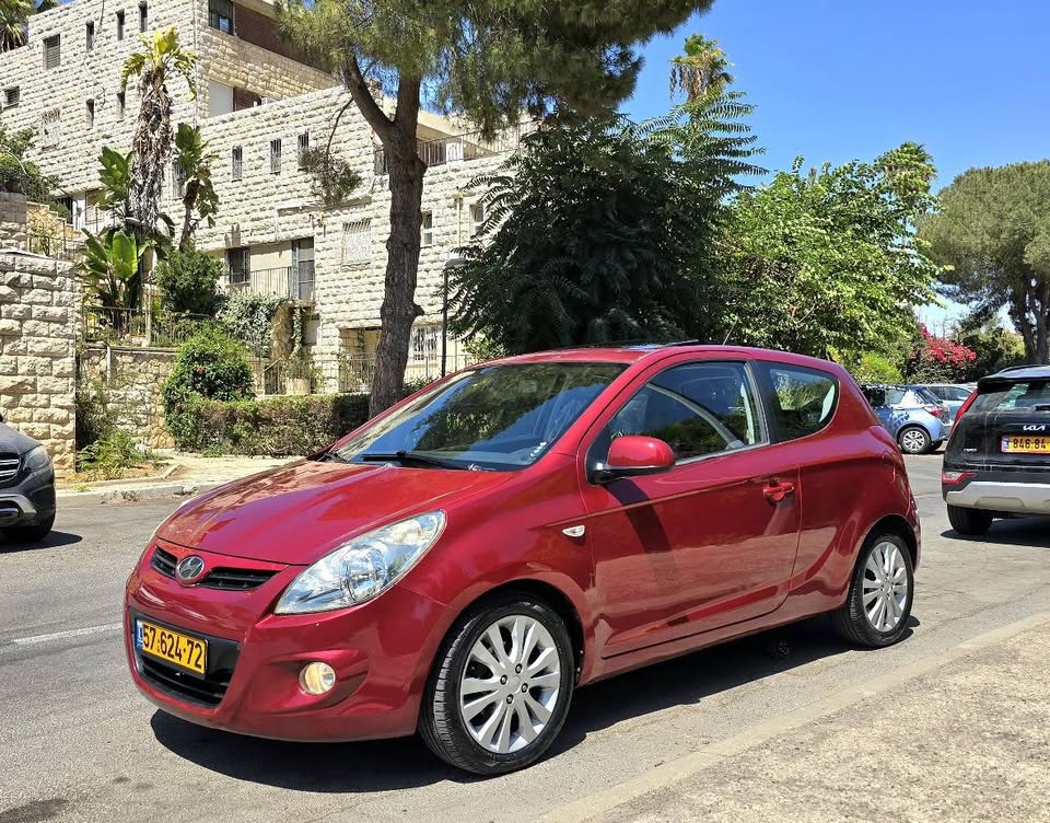 هونداي | HYUNDAI i20 2010