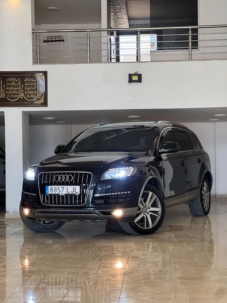 اودي | AUDI Q7 2012