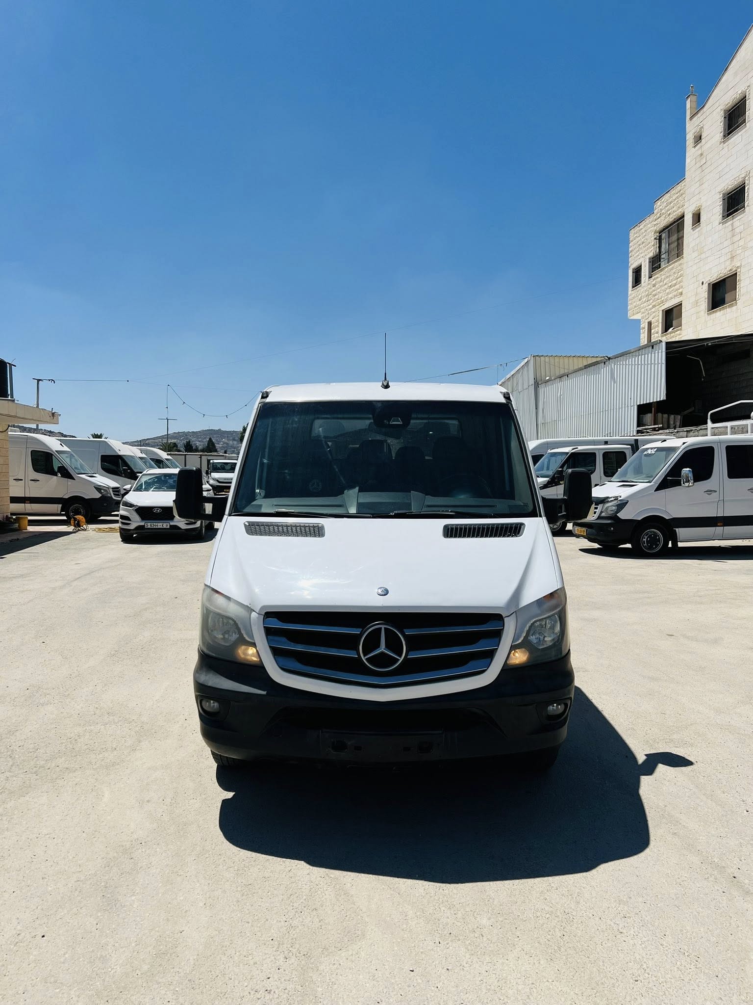مرسيدس | MERCEDES 519 2016