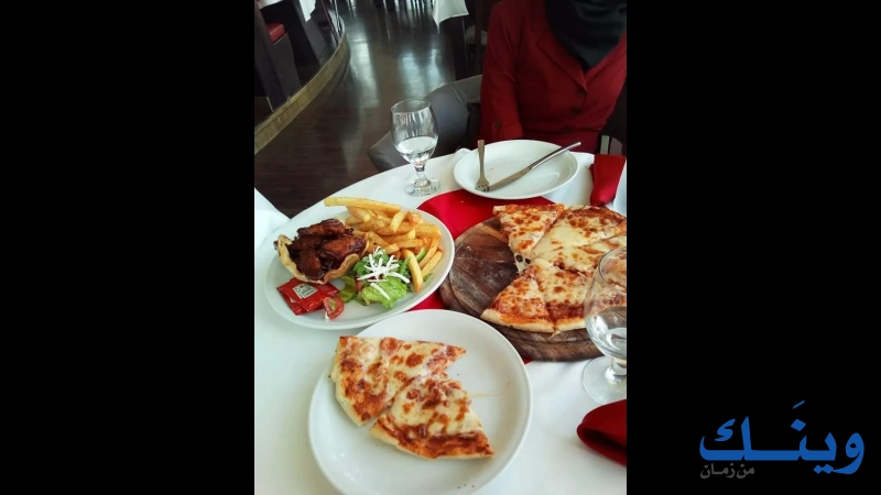 Revolving resturant
