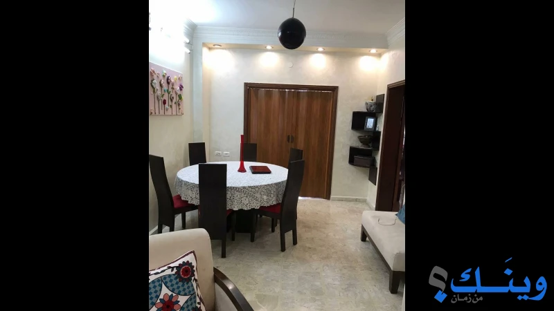 جرار للأبواب والديكور