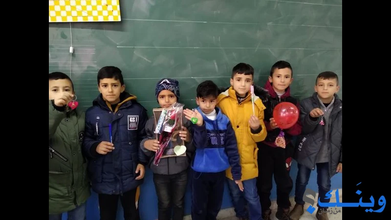 مدرسة المتنبي الاساسية للبنين