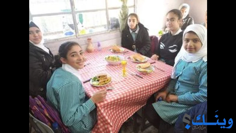 مدرسة بيت كاحل الاساسية للبنات