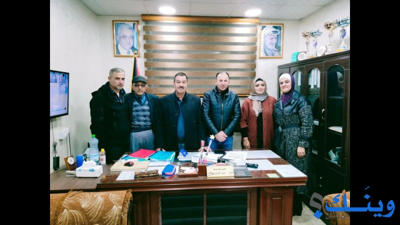 مدرسة ذكور ابن رشد الاساسية للبنين