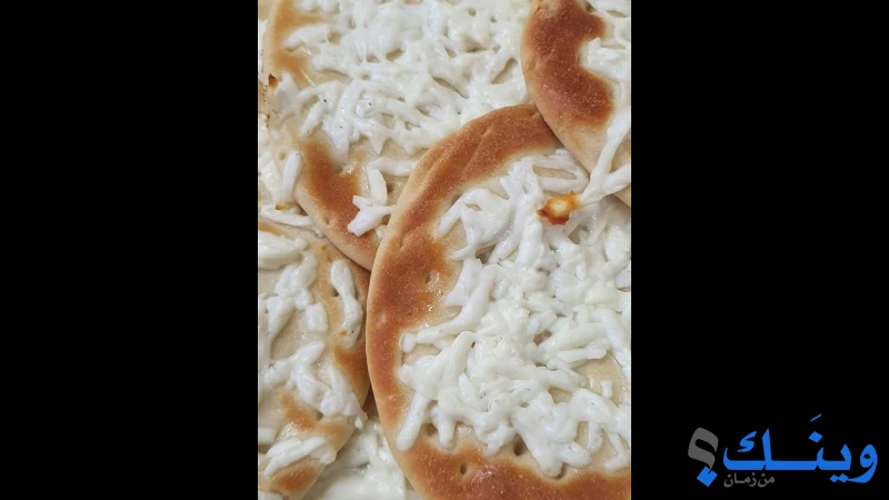 بيتزا ومعجنات عبود