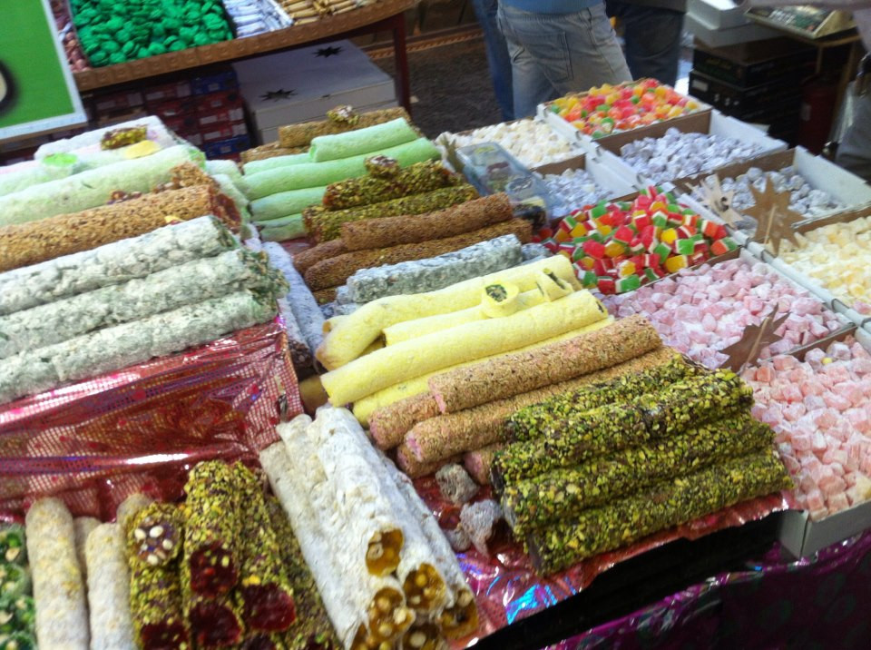 حلويات لينا