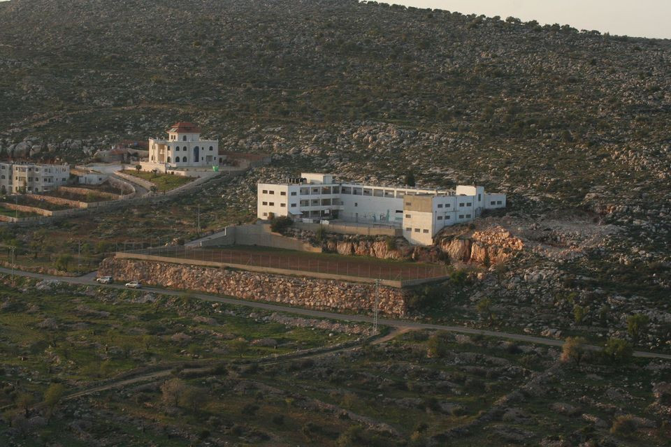 مدرسة ذكور ابو فلاح الثانوية