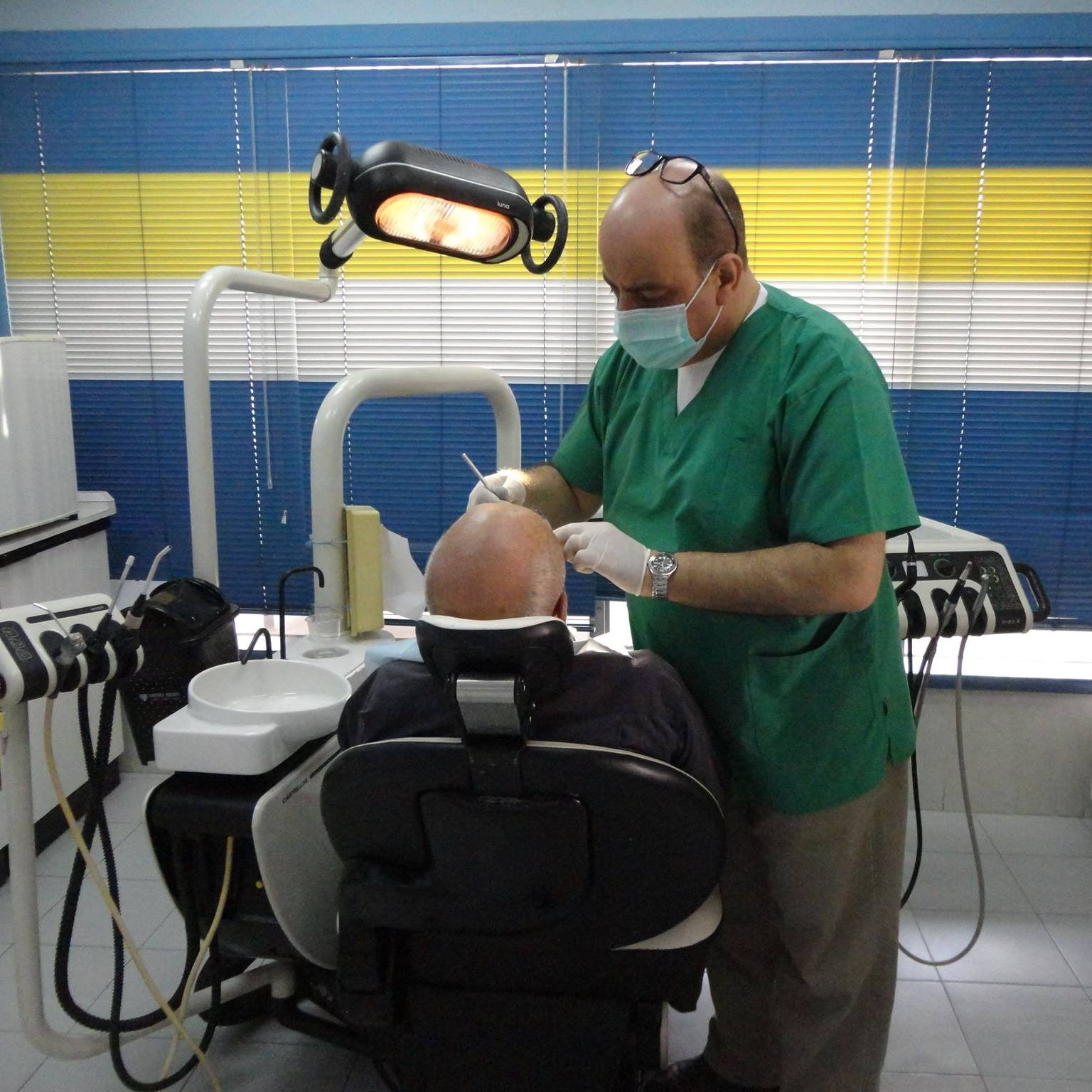 العيادة المركزية لطب الاسنان