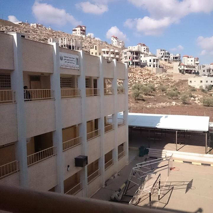 مدرسة بيت فوريك الثانوية للبنين