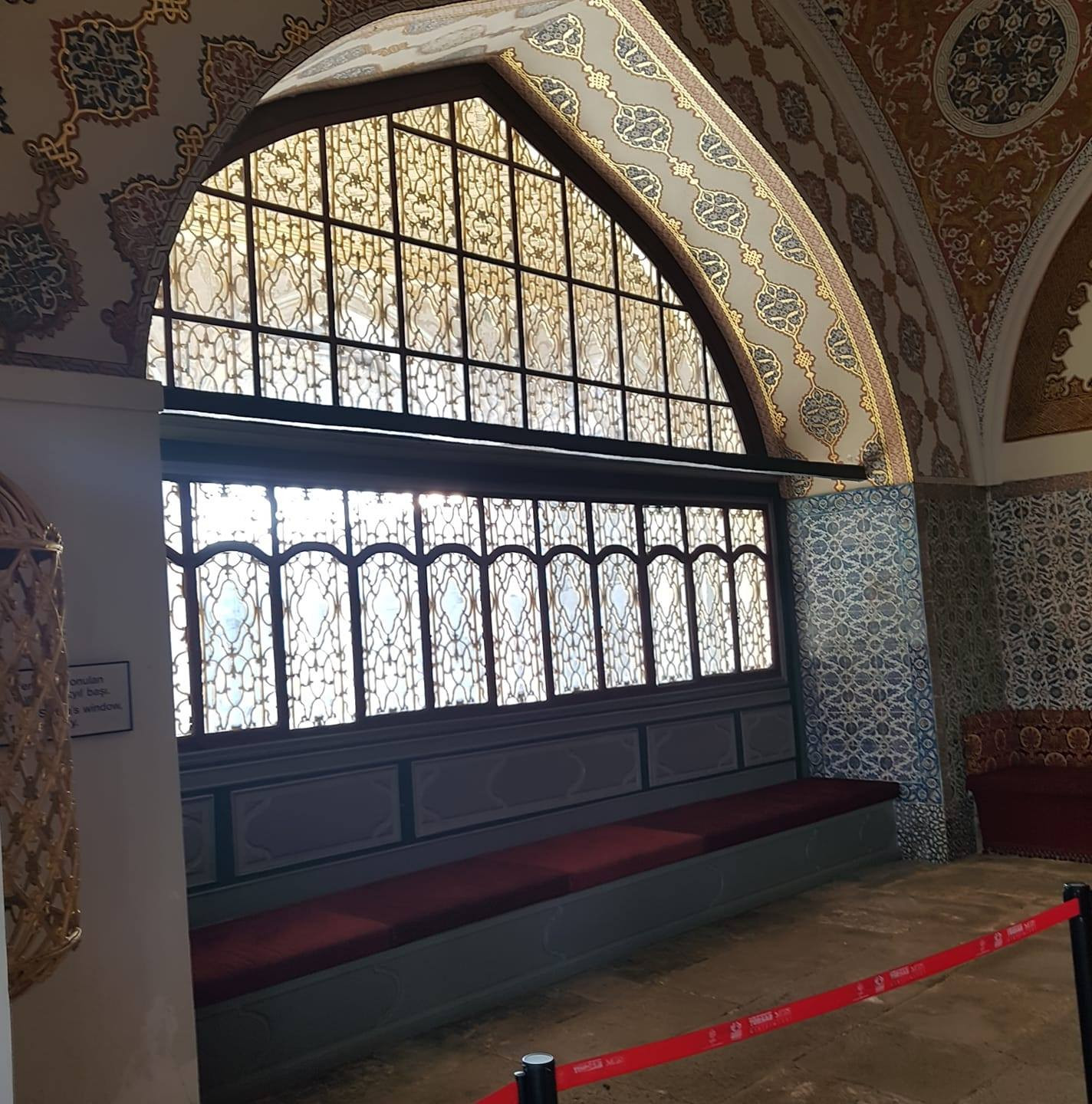 العالمية لثني اقواس الالمنيوم والزجاج ( ايباك )