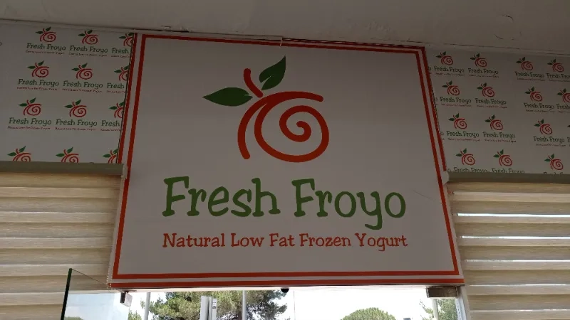 Fresh froyo
