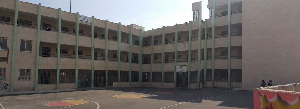 مدرسة ذكور الفارعة الاساسية