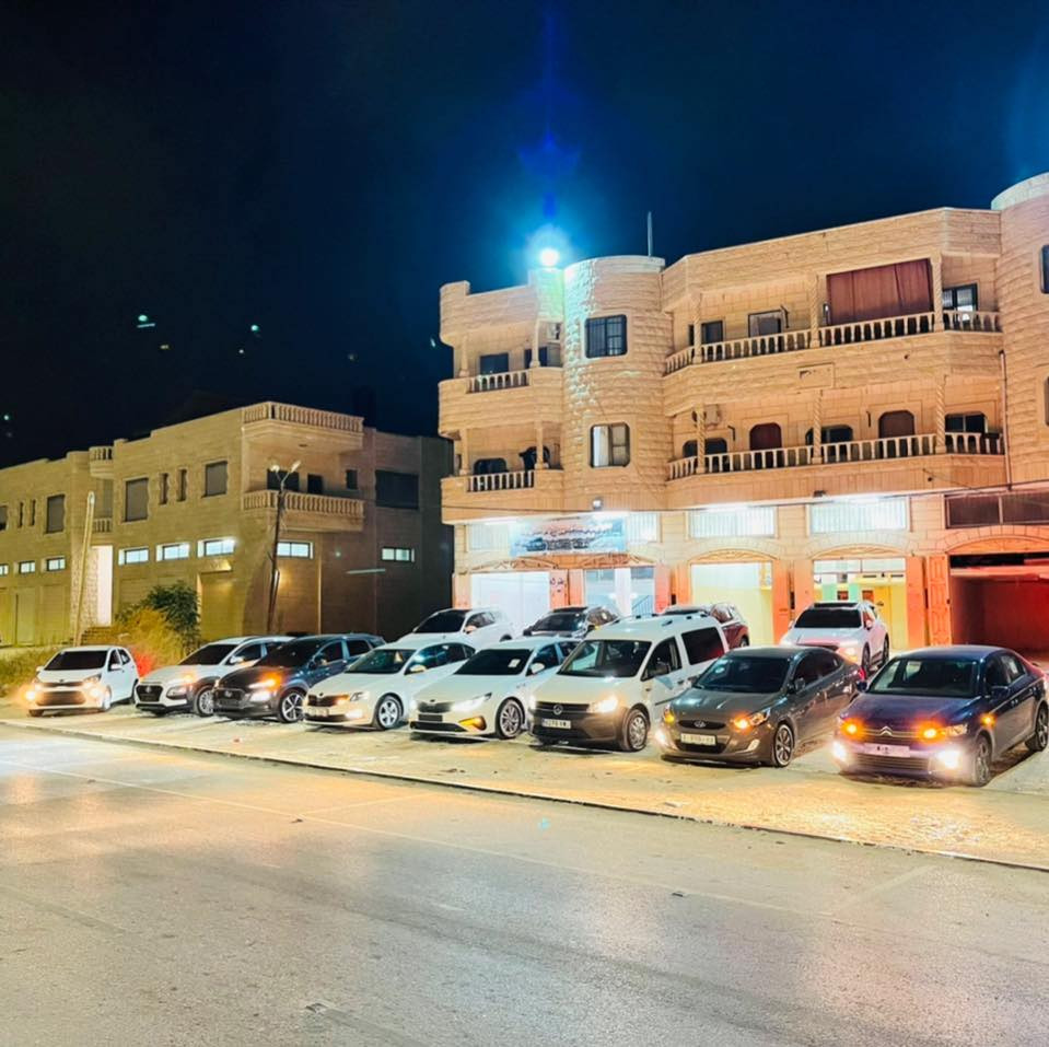 اسبوع لتجارة السيارات