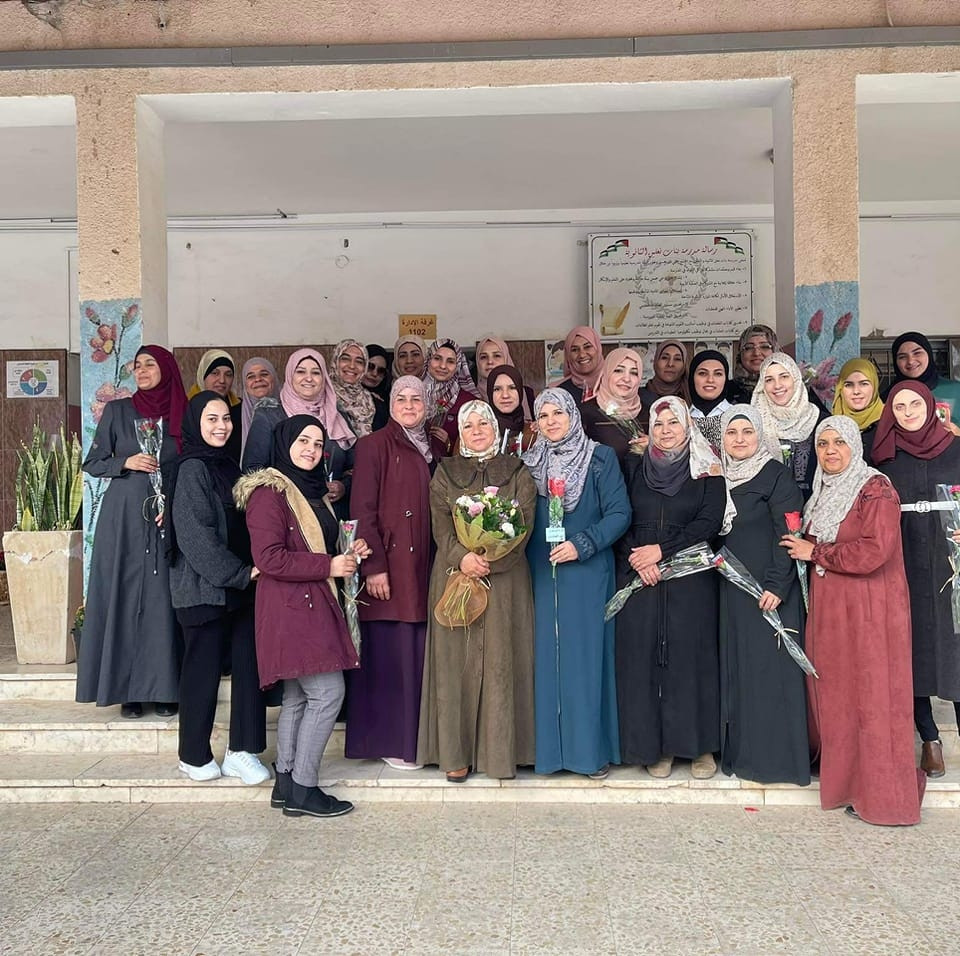مدرسة بنات نعلين الثانوية