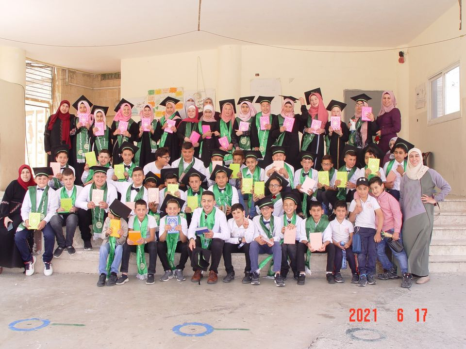 مدرسة العيزرية النموذجية