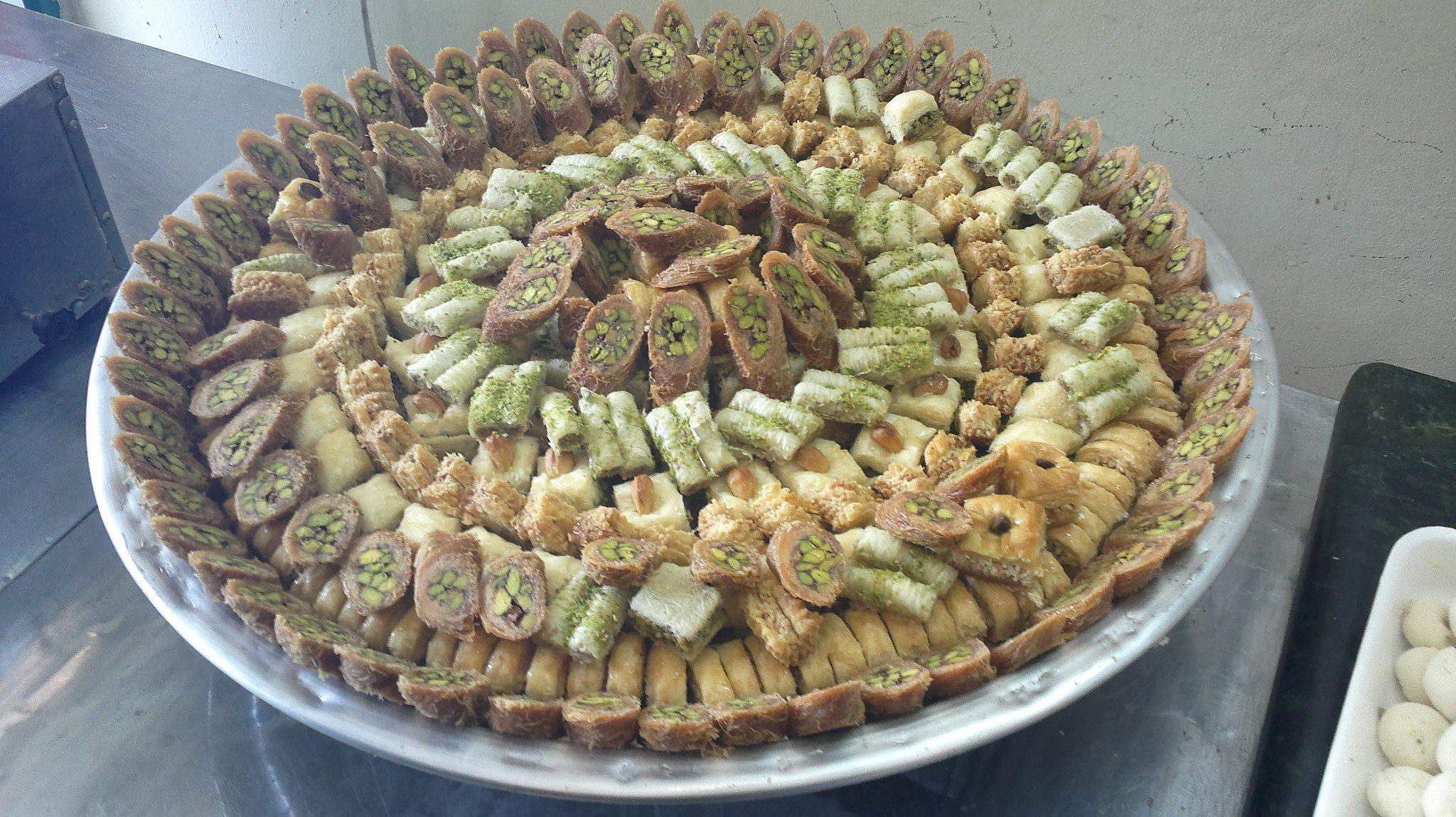 حلويات زهرة الشام