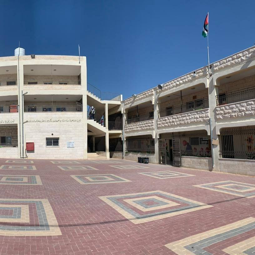 مدرسة ذكور محمد سالم الذويب الثانوية