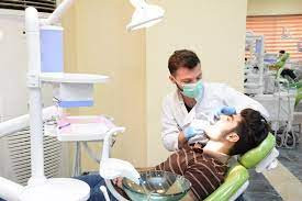 عيادات طب الأسنان التخصصية