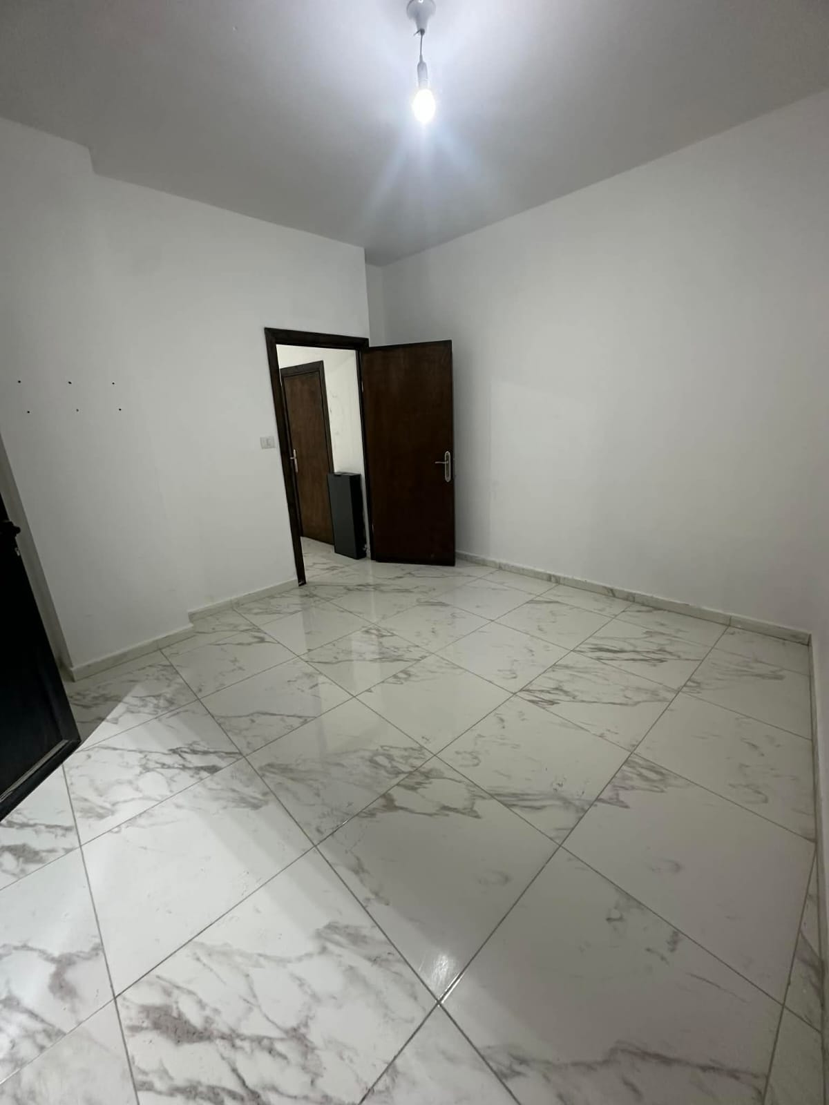 شقه غير مفروشة للايجار