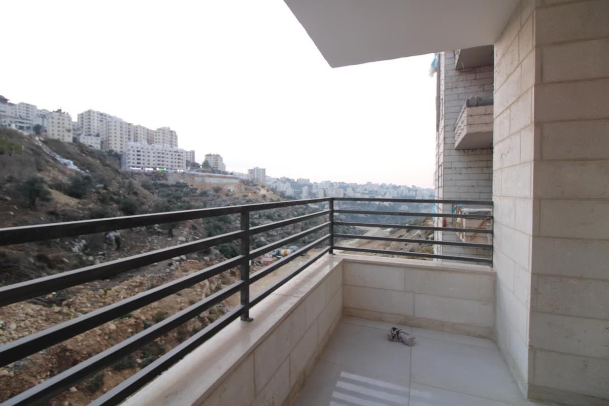 شقه مفروشة للبيع