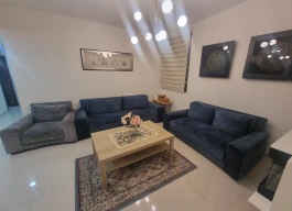 شقه غير مفروشة للبيع