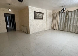 شقه غير مفروشة للبيع