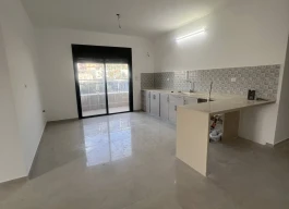 شقه غير مفروشة للايجار