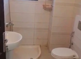 شقه غير مفروشة للايجار