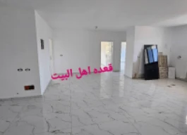 شقه مشطبة للبيع