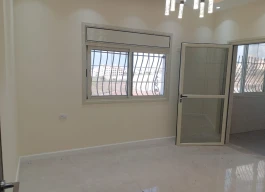 شقه غير مفروشة للبيع