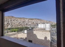 شقه مشطبة للبيع