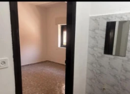 شقه غير مفروشة للبيع