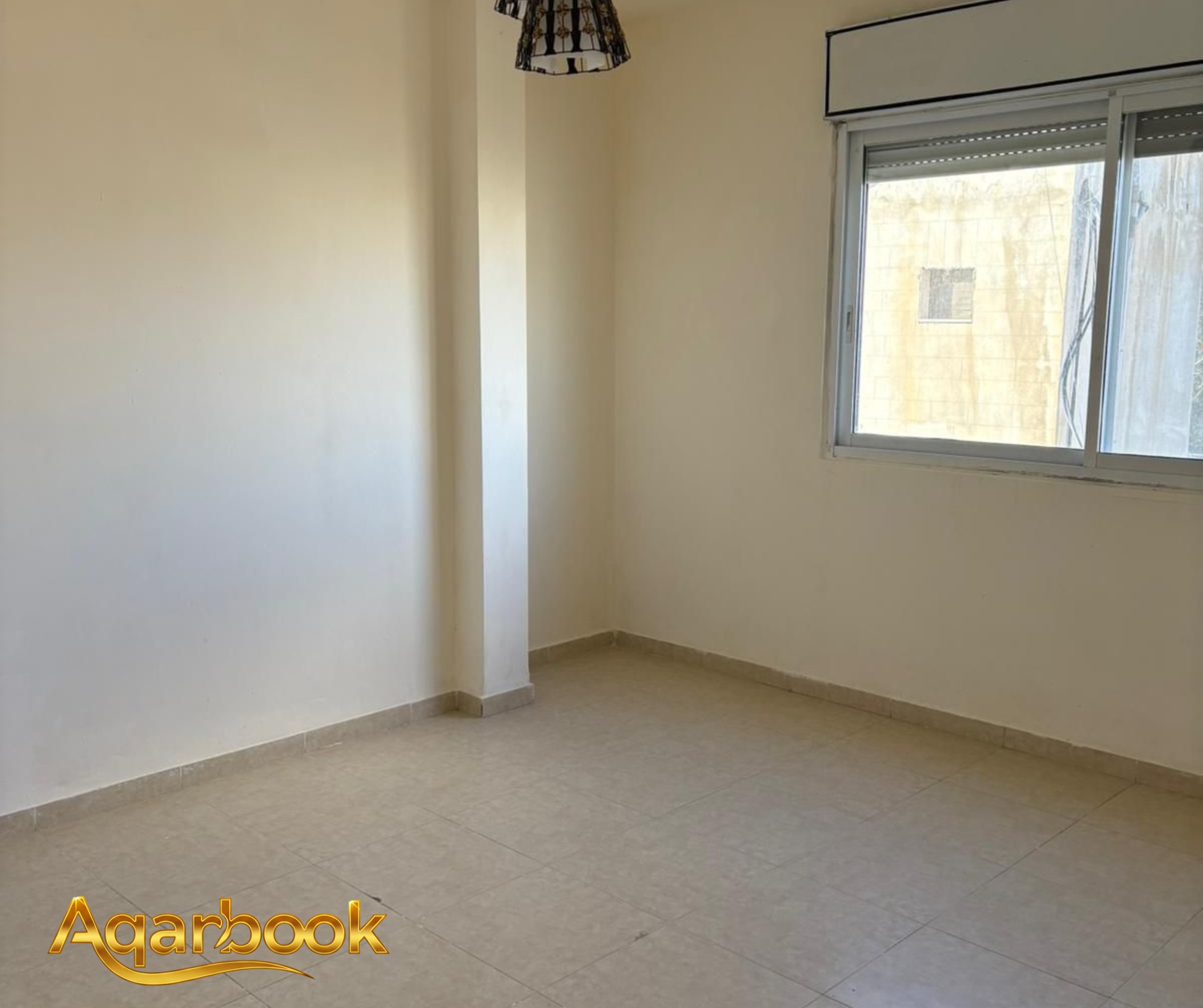 شقه غير مفروشة للايجار