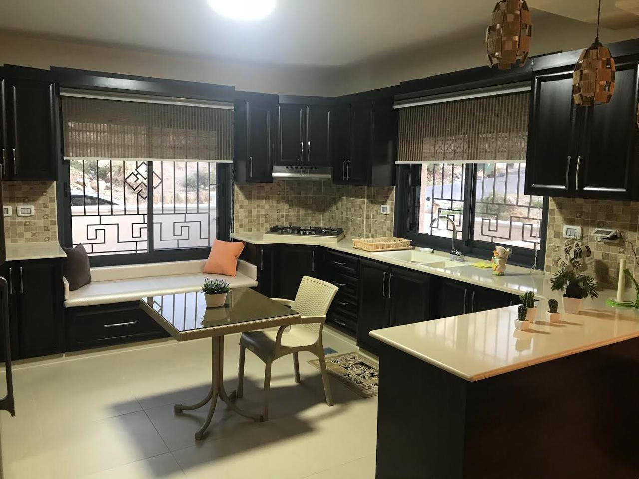 شقه مفروشة للبيع