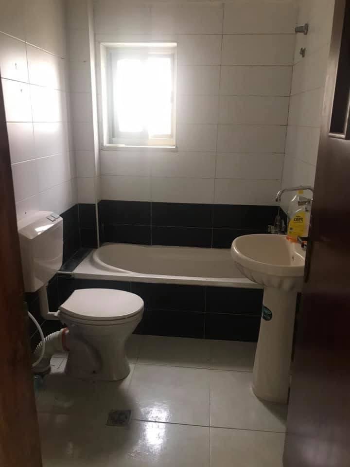 شقه غير مفروشة للايجار