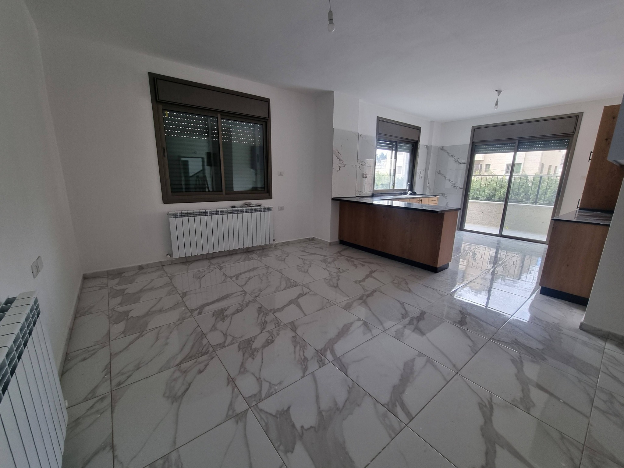 شقه غير مفروشة للايجار