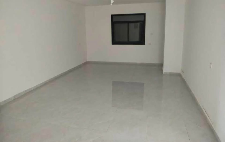 شقه غير مفروشة للبيع