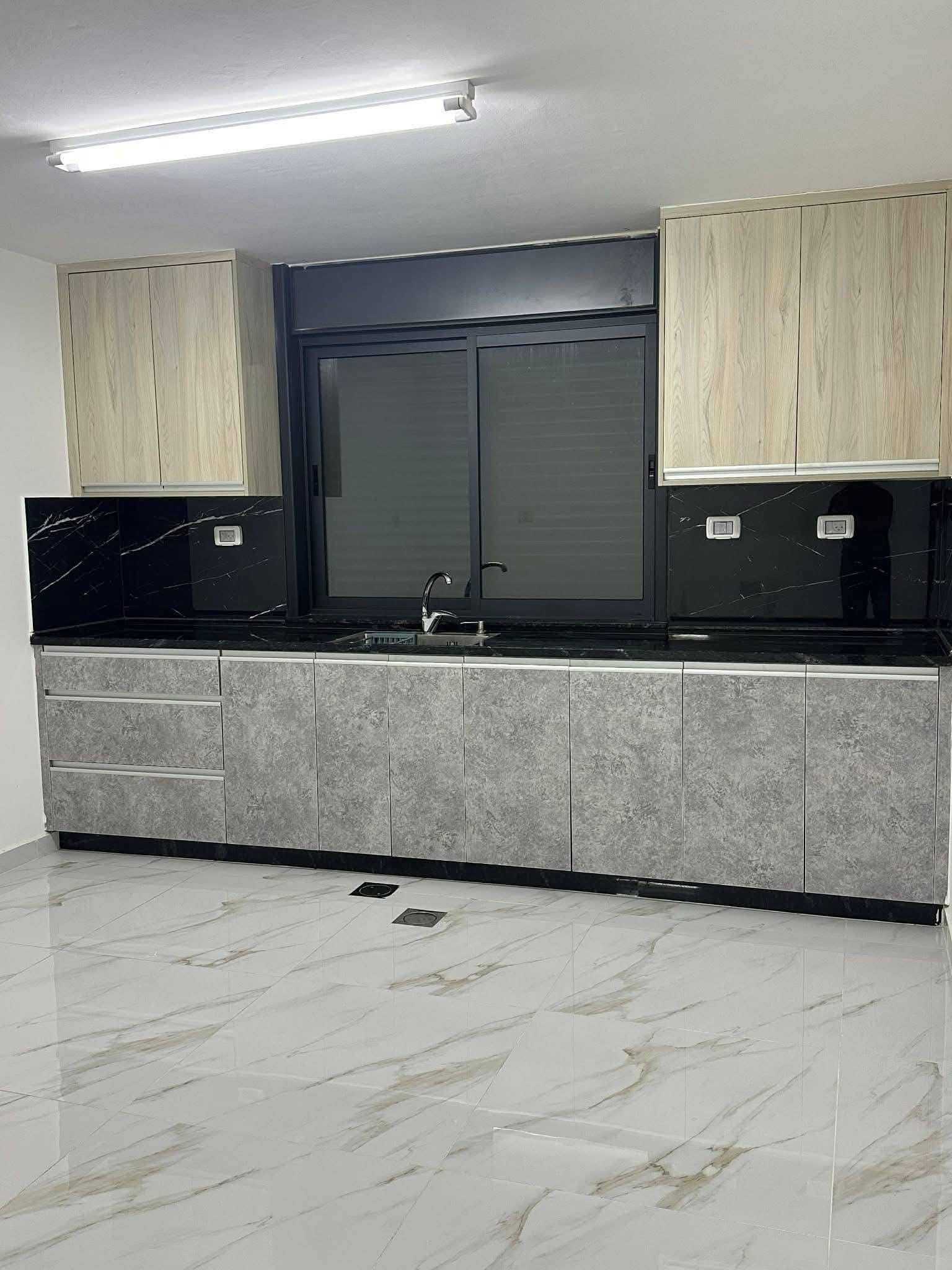 شقه غير مفروشة للايجار