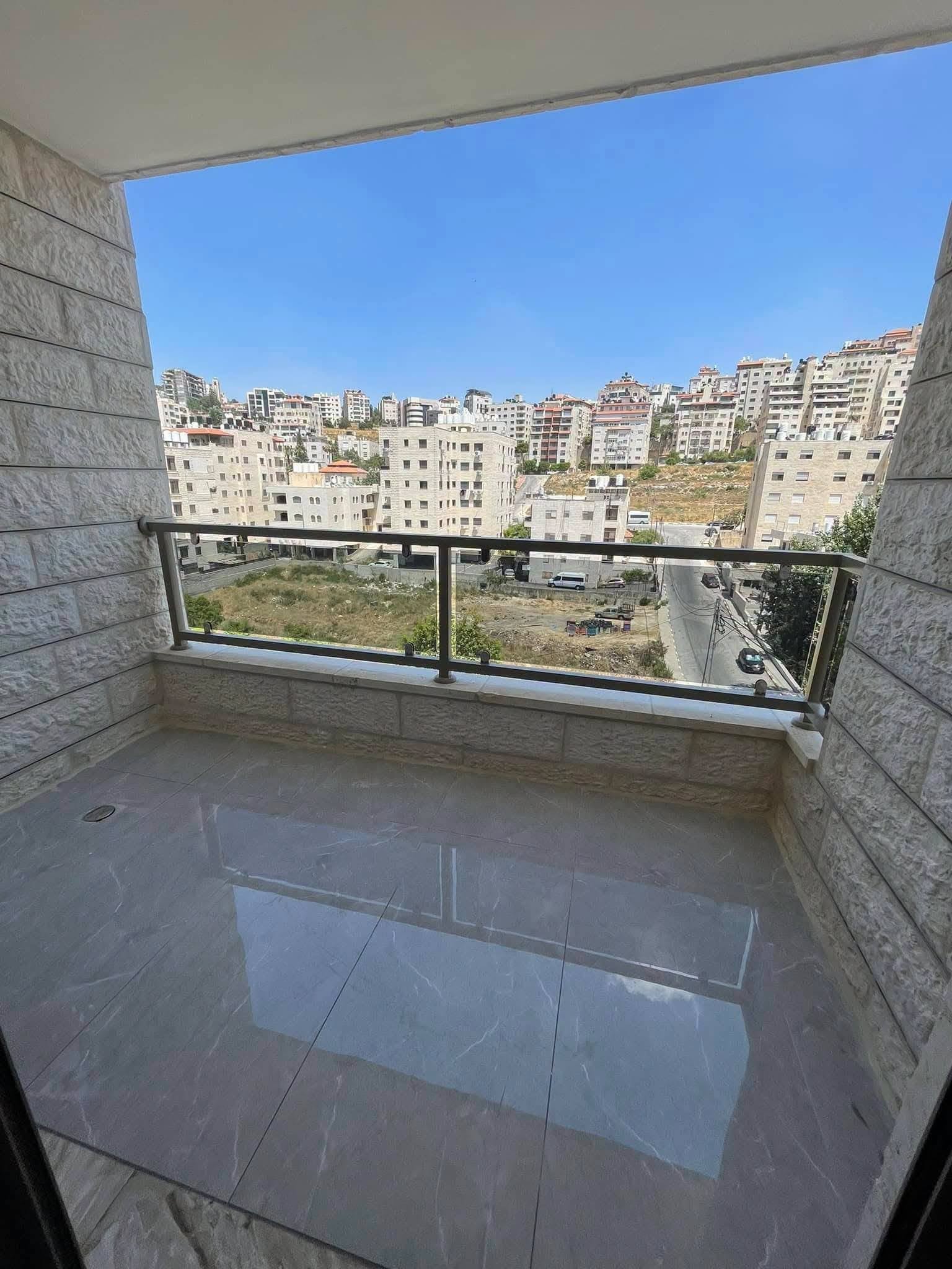 شقه غير مفروشة للايجار