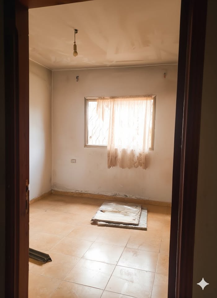 شقه مشطبة للبيع