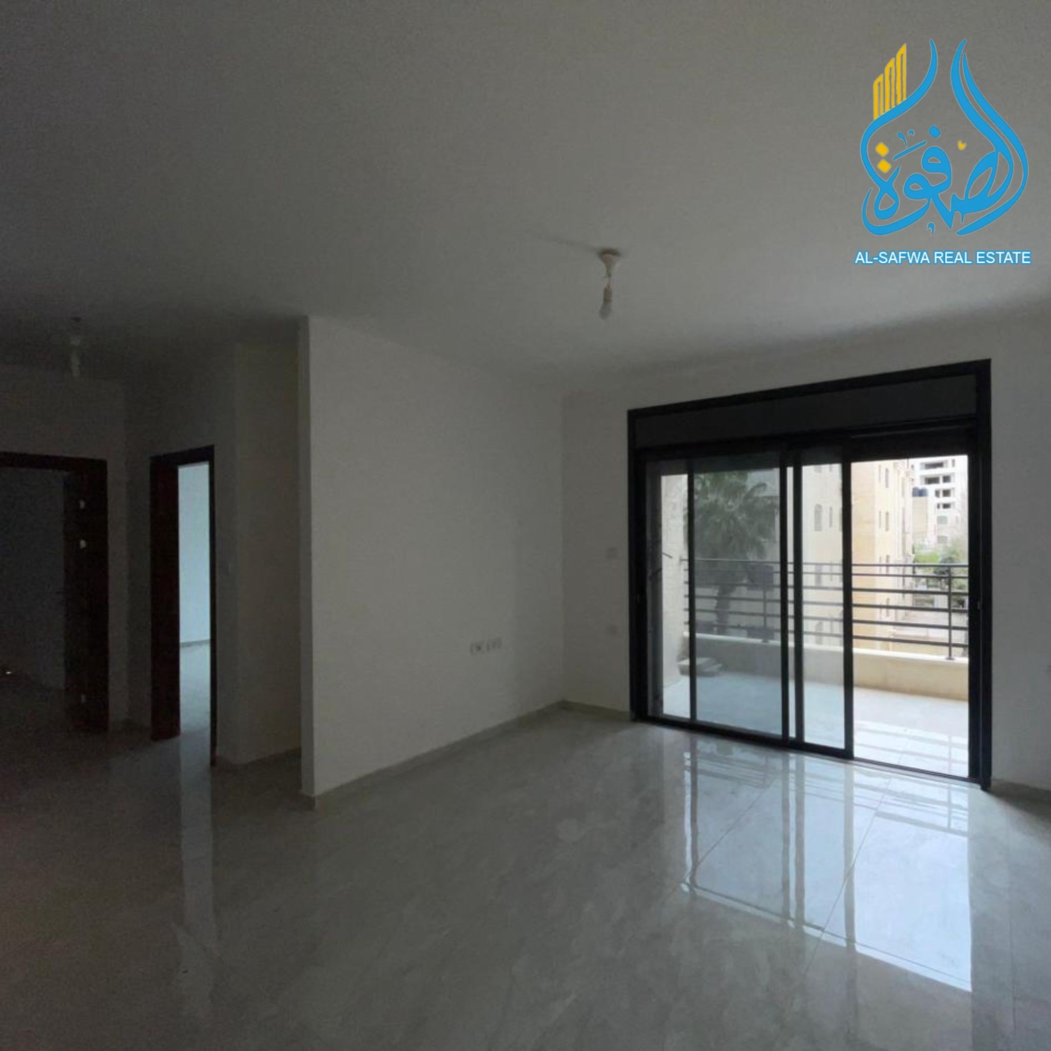 شقه غير مفروشة للبيع