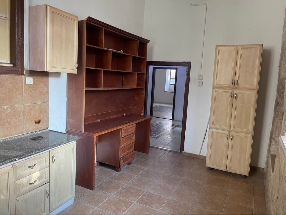 شقه غير مفروشة للايجار