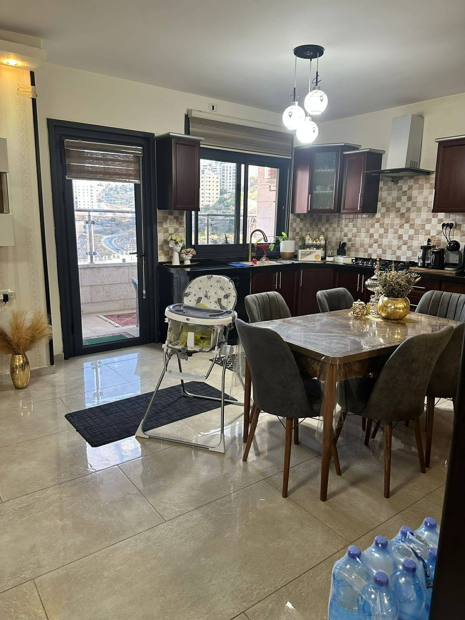 شقه مفروشة للبيع