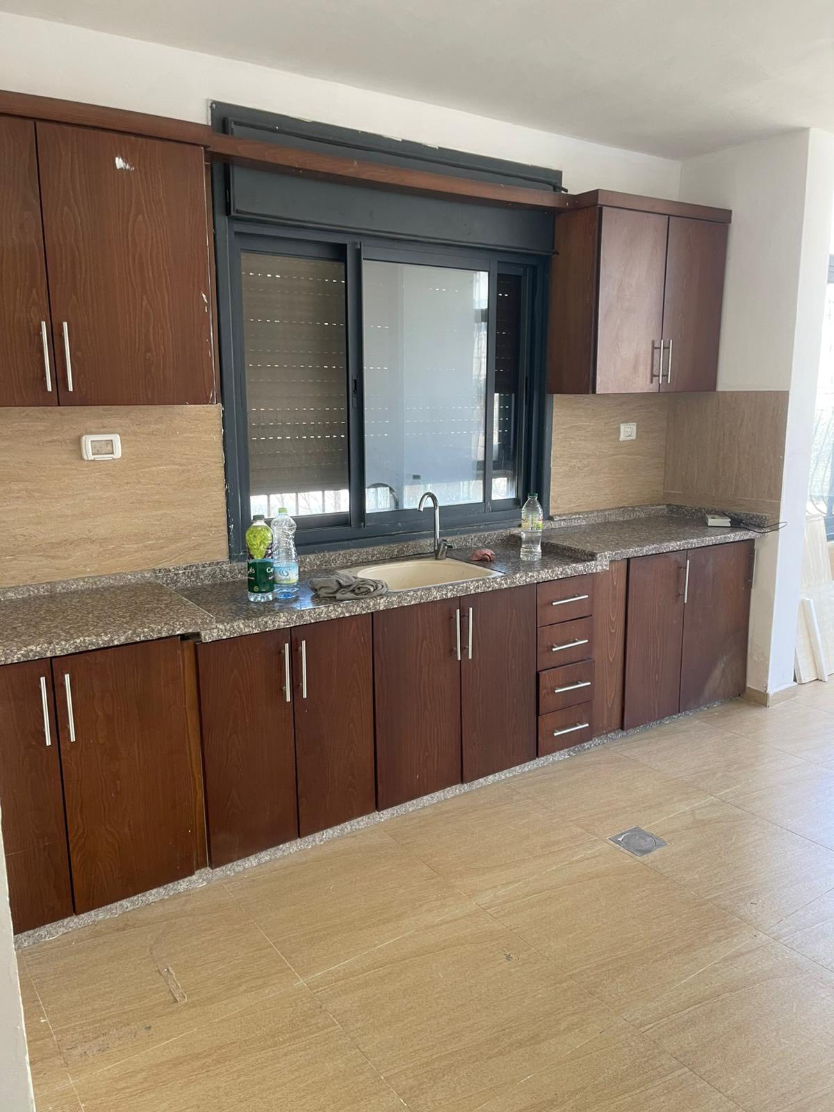 شقه غير مفروشة للايجار