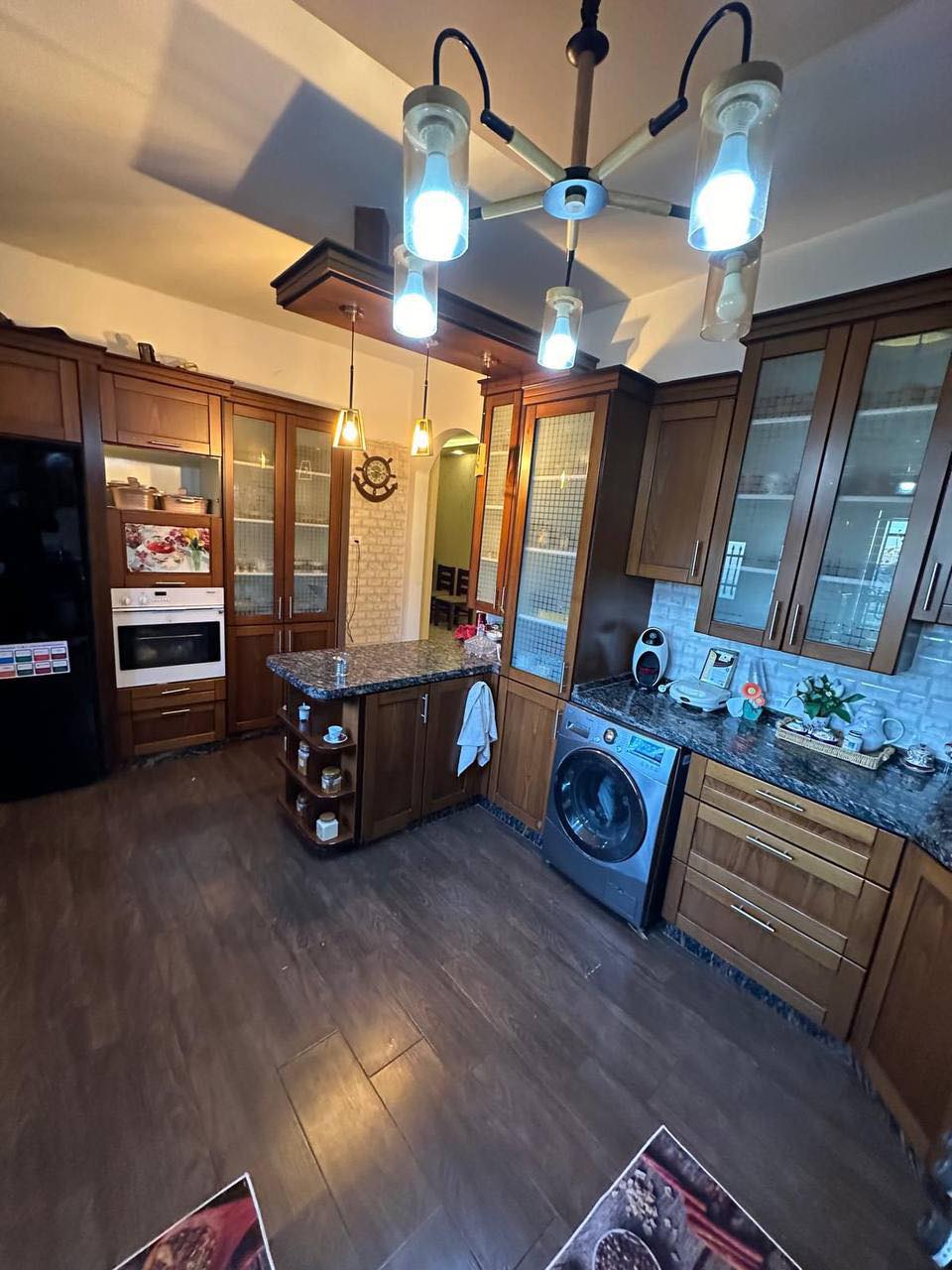 شقه مفروشة للبيع