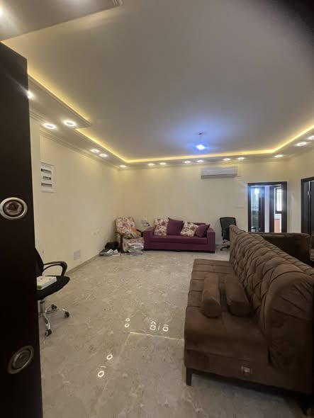 شقه غير مفروشة للايجار