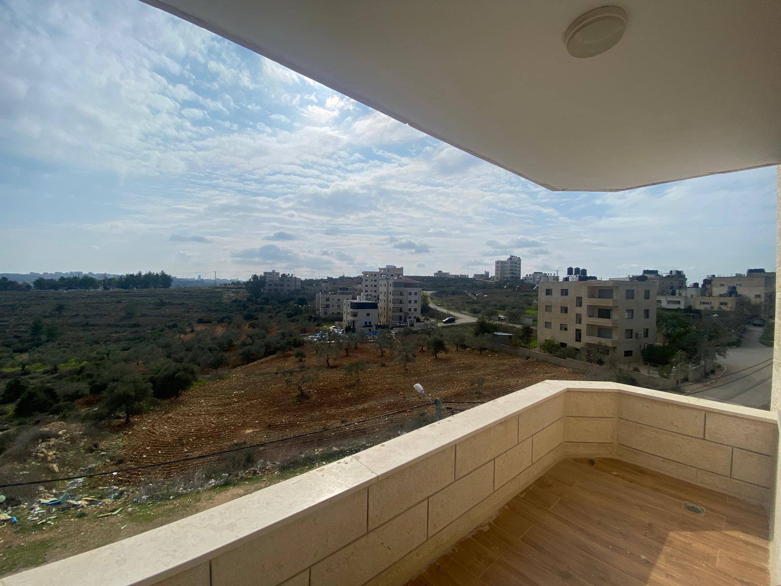 شقه غير مفروشة للبيع