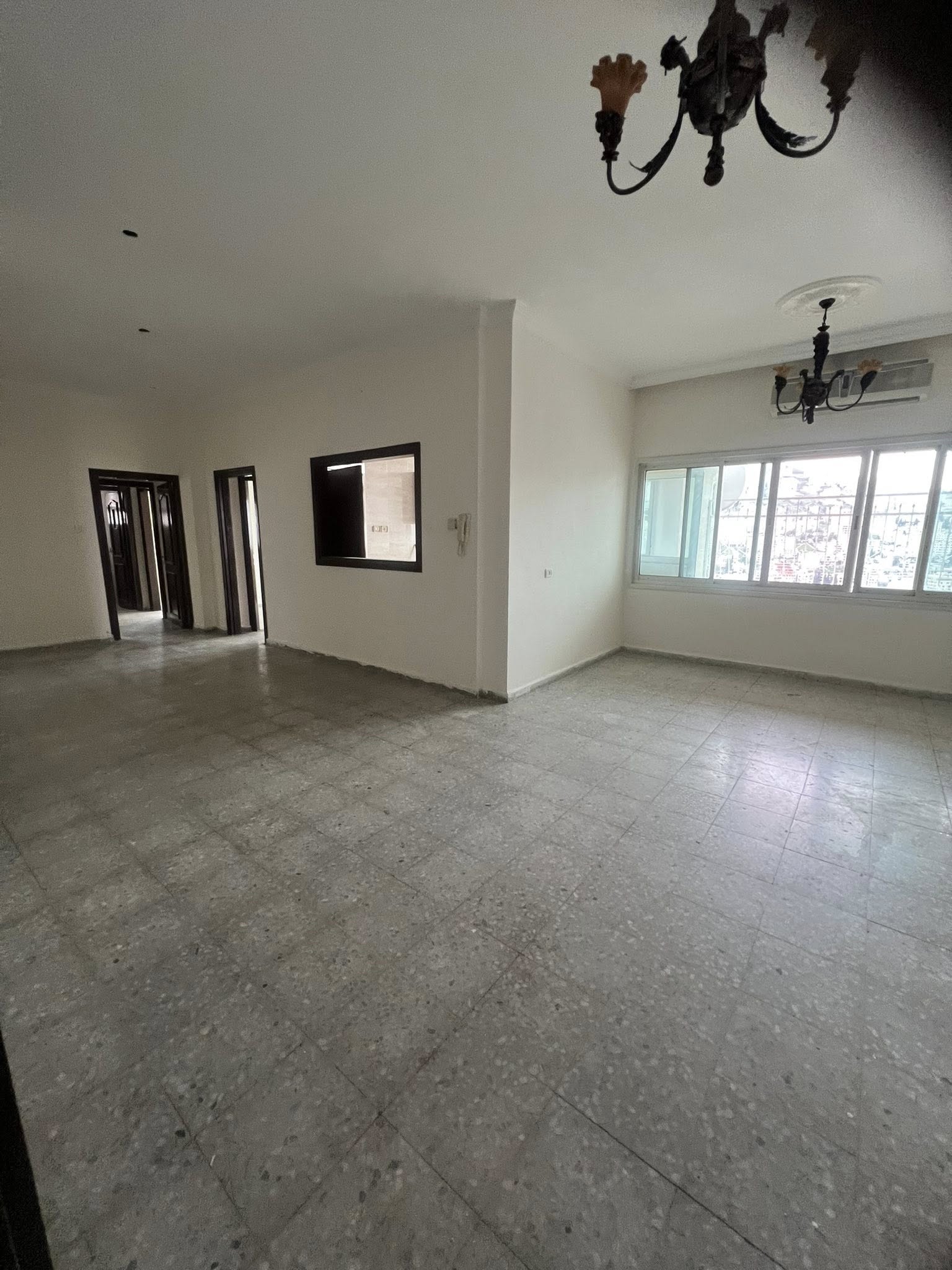 شقه غير مفروشة للايجار