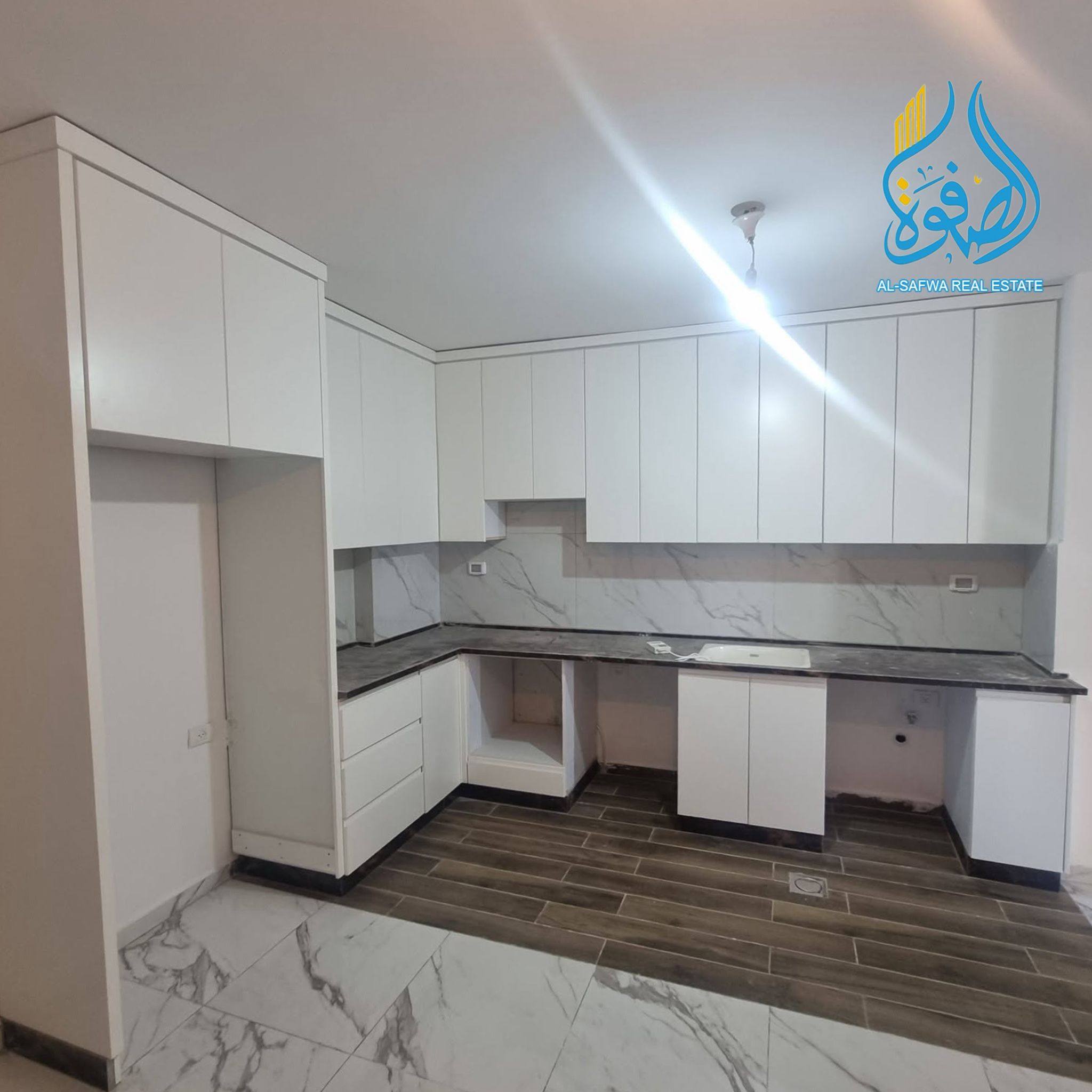 شقه غير مفروشة للايجار